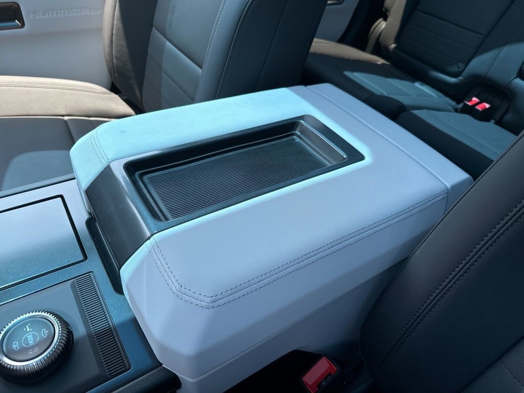 2025 GMC HUMMER EV 2X - Photo 35