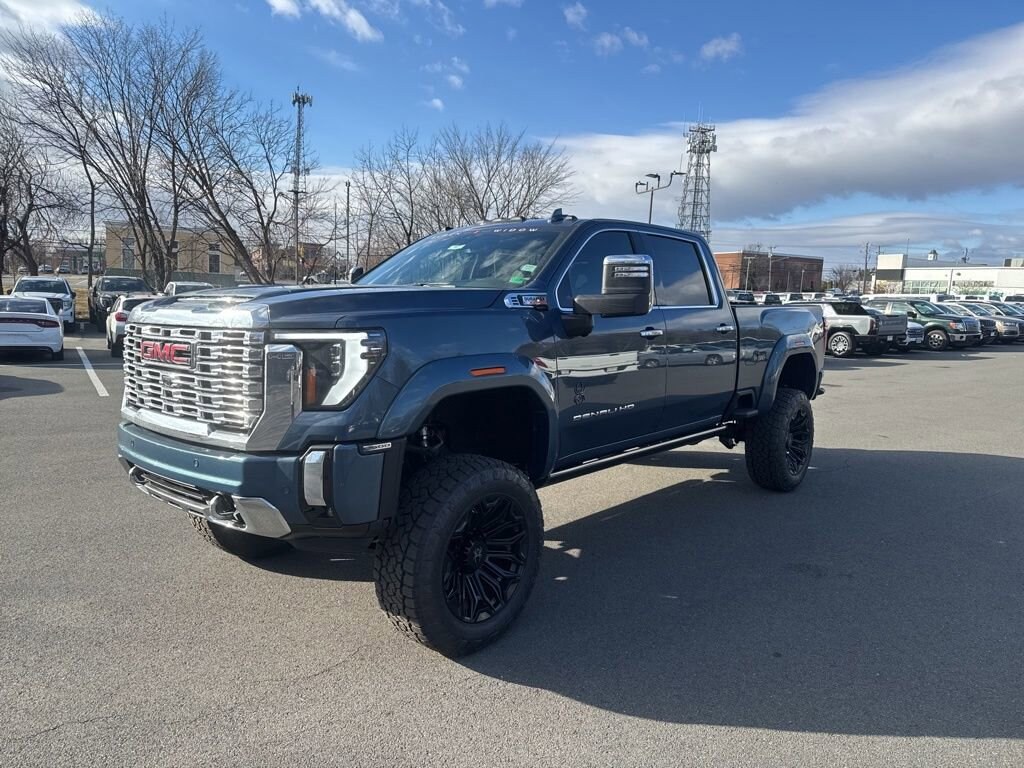 New 2026 GMC Sierra 2500 HD Denali Truck