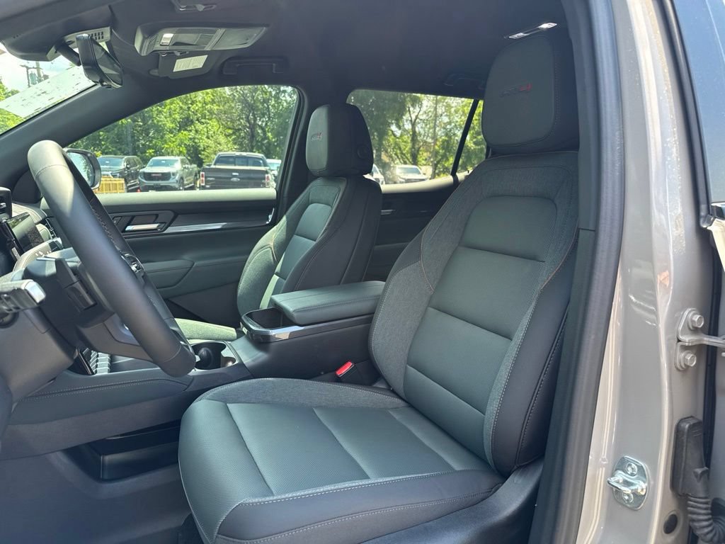 2026 GMC Terrain AT4 - Photo 10