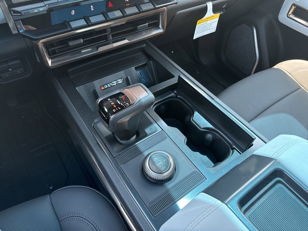 2025 GMC HUMMER EV 2X - Photo 38