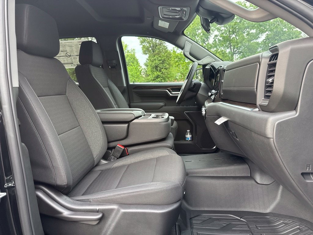 2026 GMC Sierra 1500 SLE - Photo 13