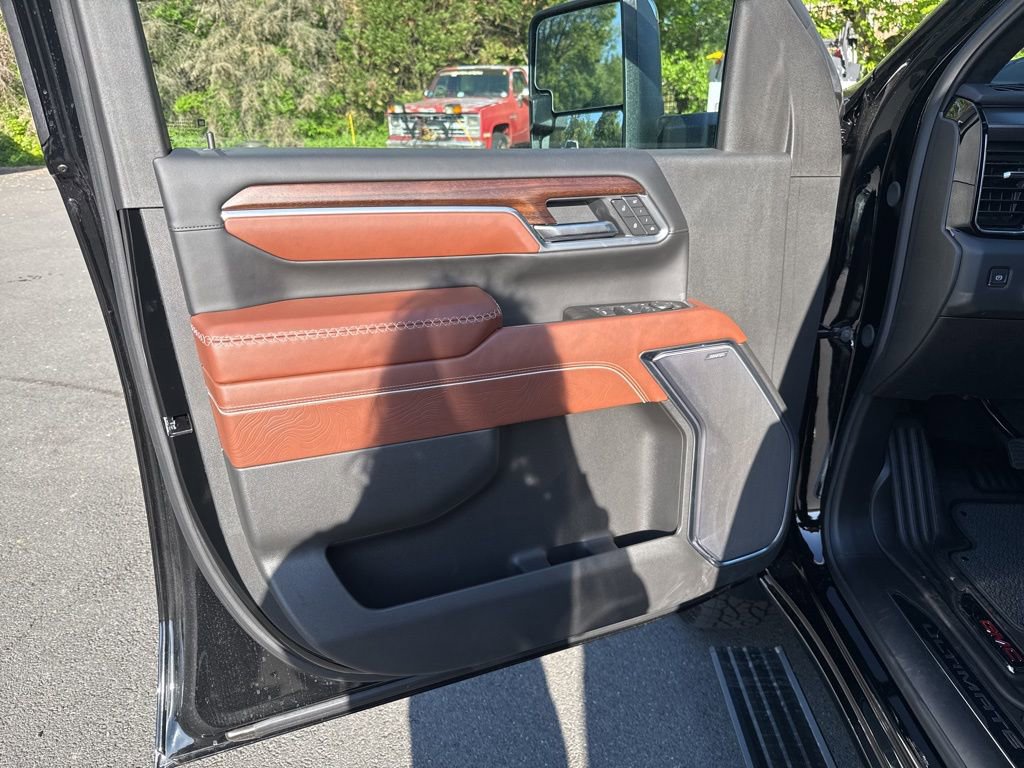 2025 GMC Sierra 2500HD Denali Ultimate - Photo 19