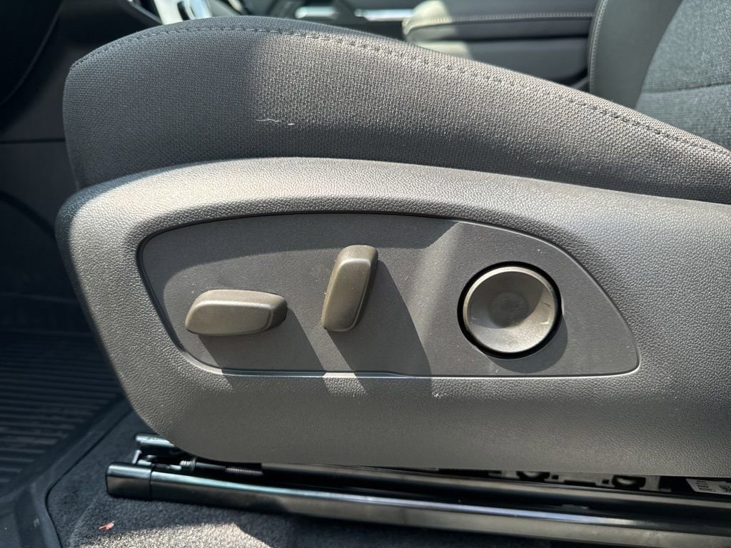 2025 GMC Acadia Elevation - Photo 26