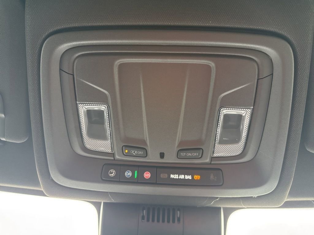 2026 GMC Sierra 1500 SLT - Photo 37