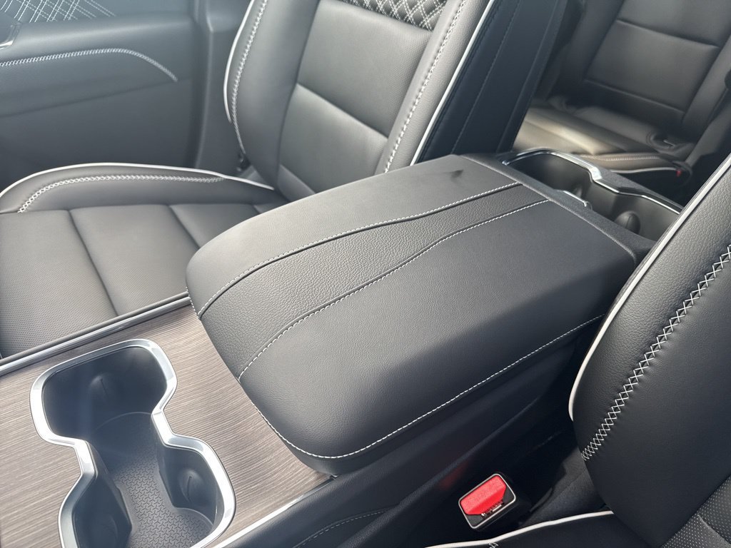 2026 GMC Acadia Denali - Photo 42