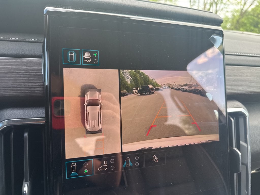 2026 GMC Acadia Denali - Photo 21