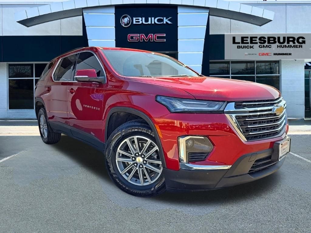 Used 2023 Chevrolet Traverse LT Cloth SUV
