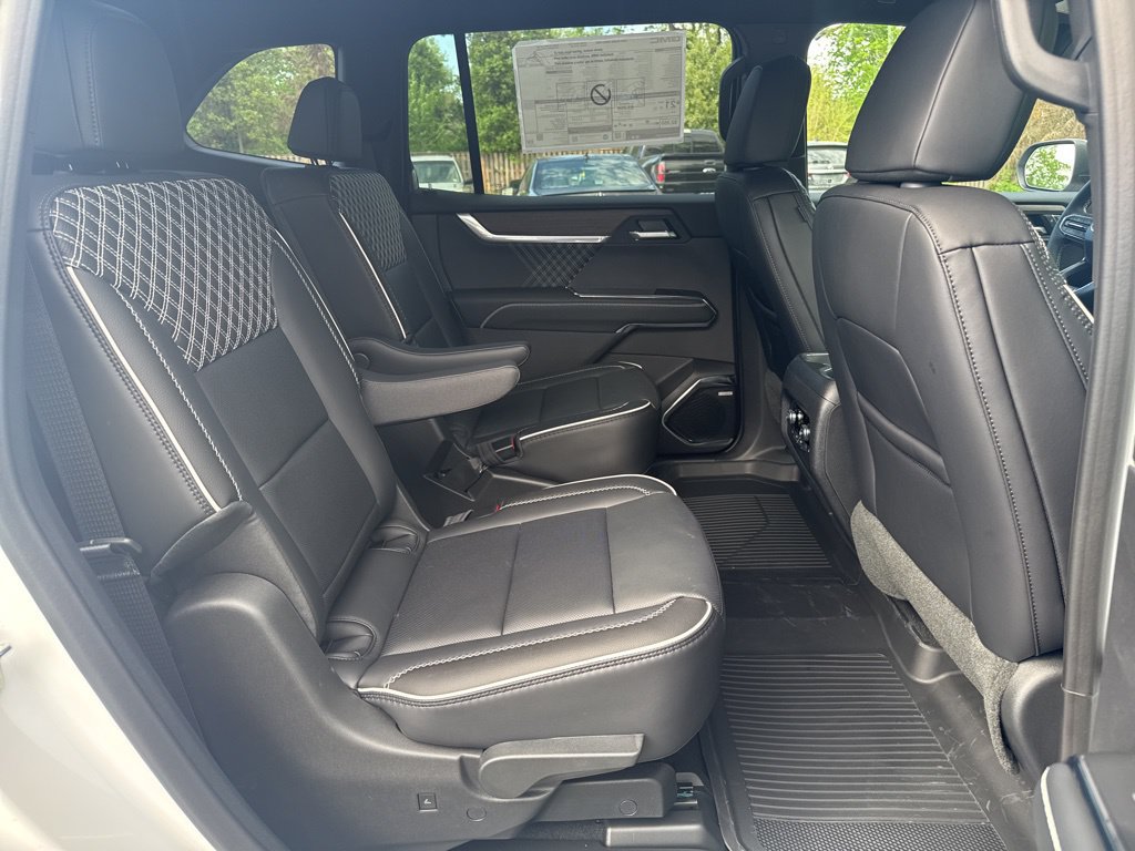 2026 GMC Acadia Denali - Photo 14