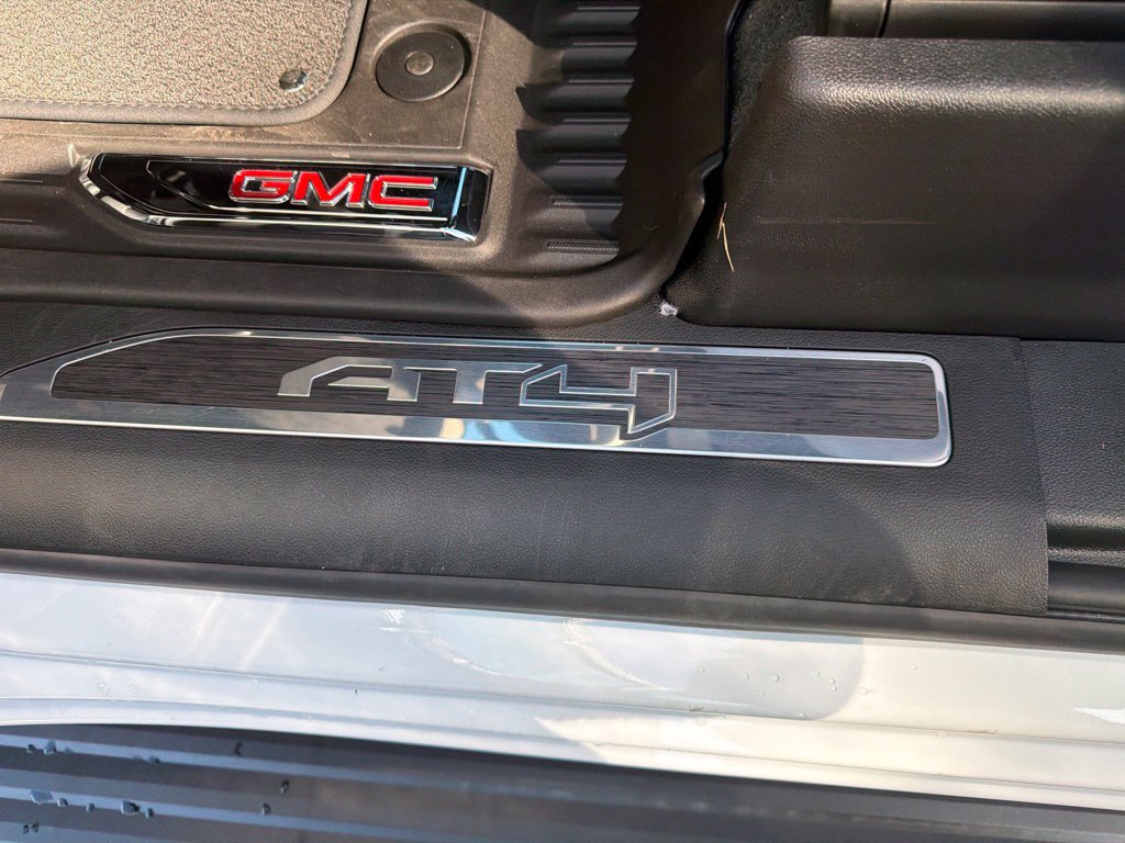 2026 GMC Sierra 2500HD AT4 - Photo 14
