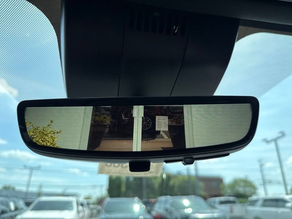 2026 GMC Yukon XL Denali - Photo 42