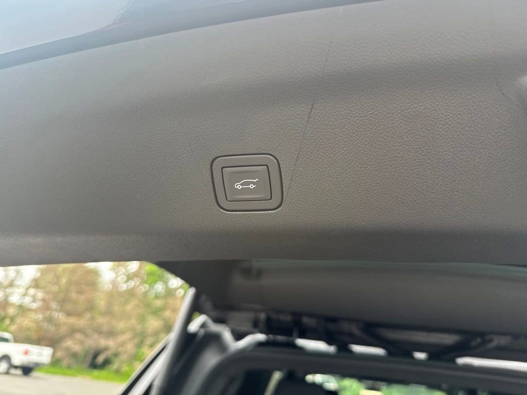 2026 GMC Yukon XL Denali - Photo 65