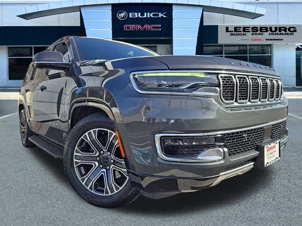 2022 Jeep Wagoneer Series III's photo