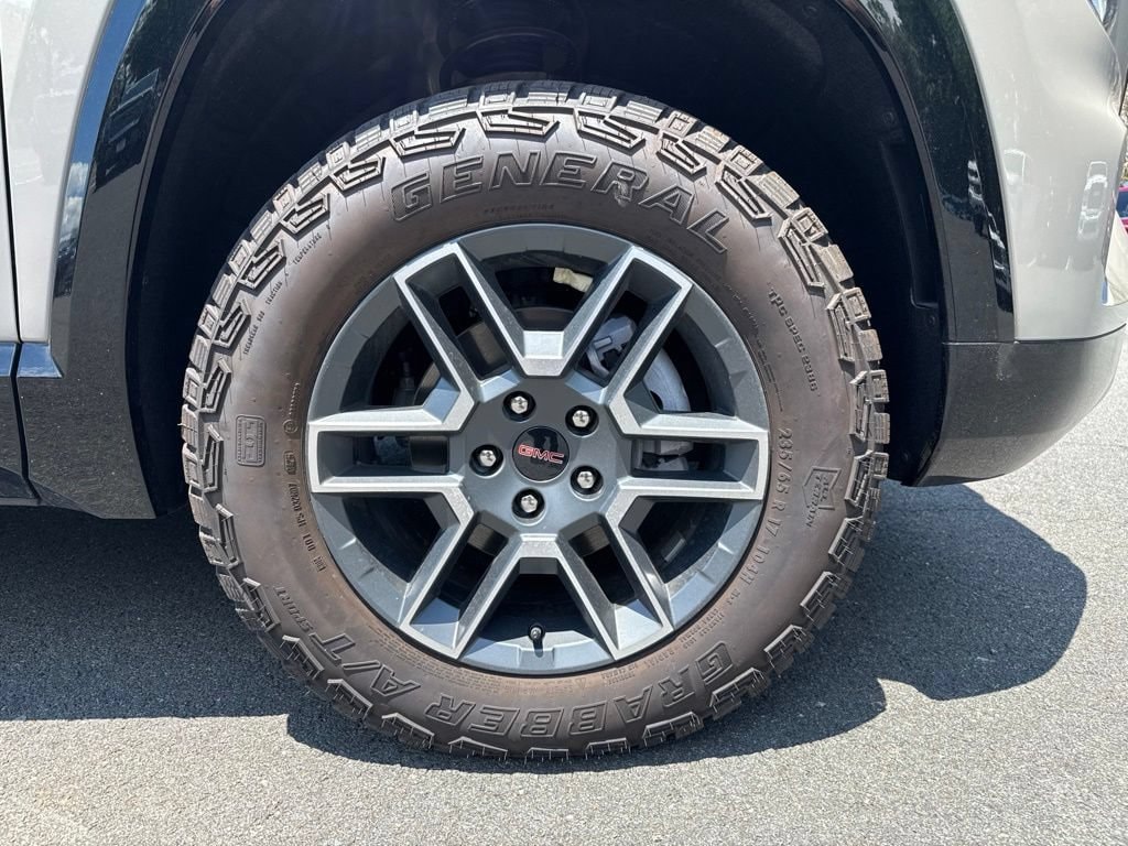 2026 GMC Terrain AT4 - Photo 9