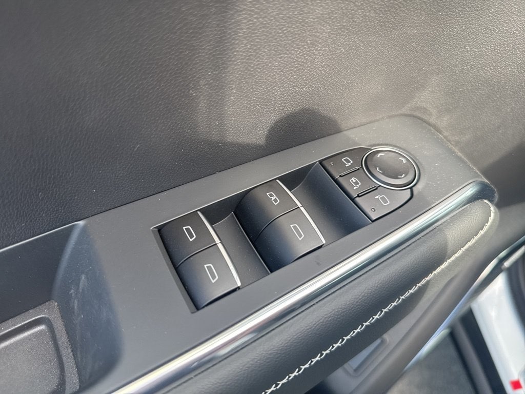 2026 GMC Acadia Denali - Photo 23