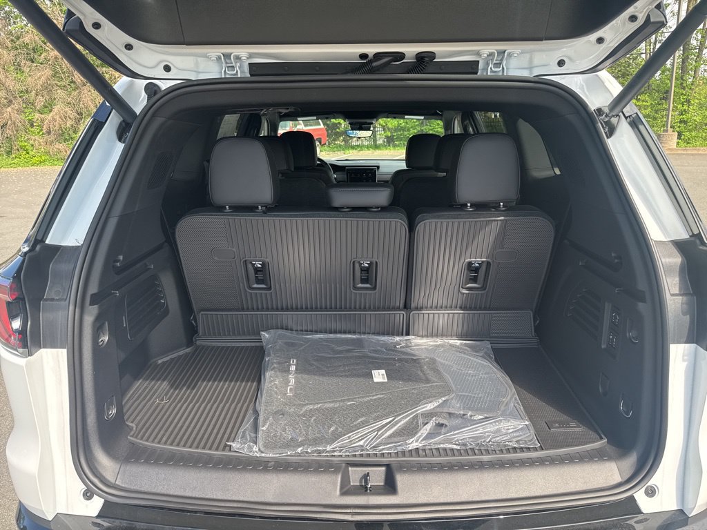 2026 GMC Acadia Denali - Photo 61