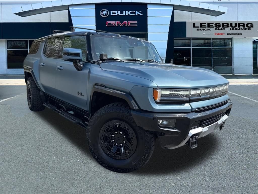 2024 GMC Hummer EV 3X SUV's photo