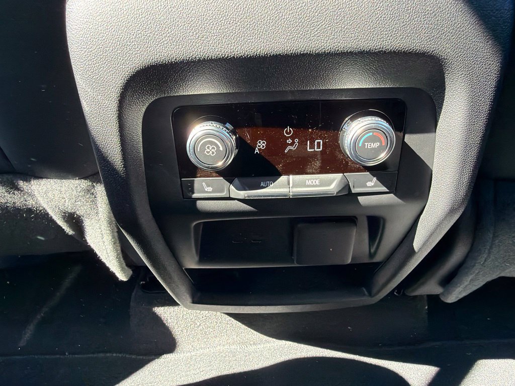 2027 GMC Acadia Elevation - Photo 33