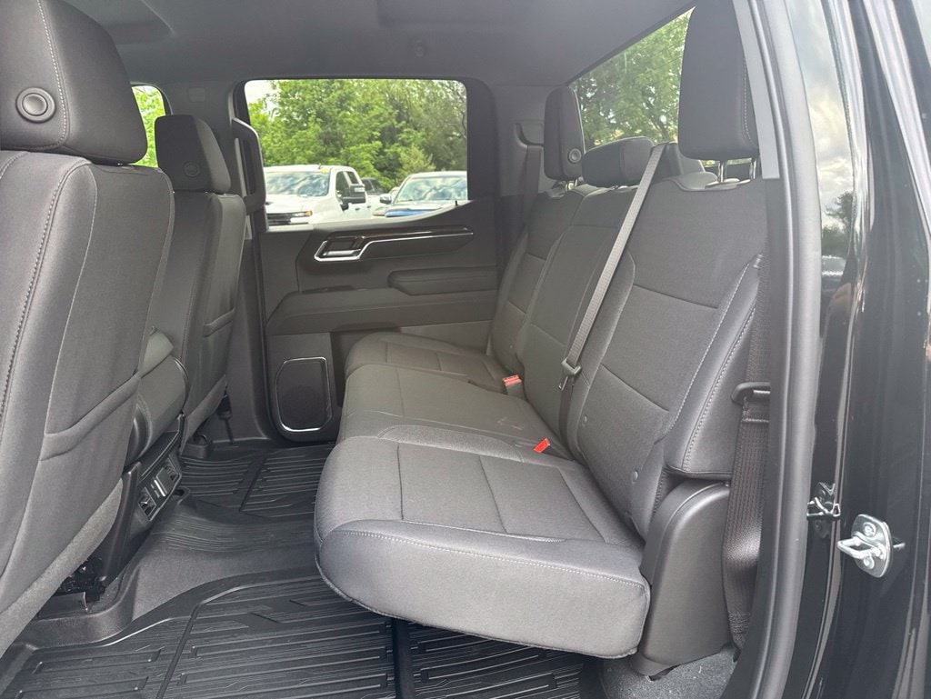 2026 GMC Sierra 1500 SLE - Photo 11
