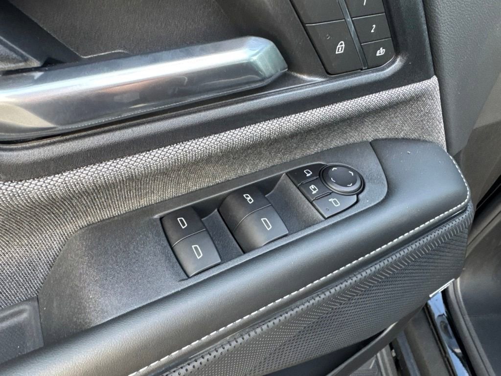 2026 GMC Sierra EV Elevation - Photo 19