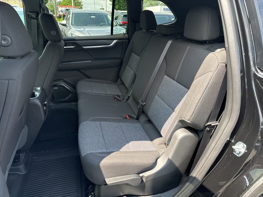 2025 GMC Acadia Elevation - Photo 11