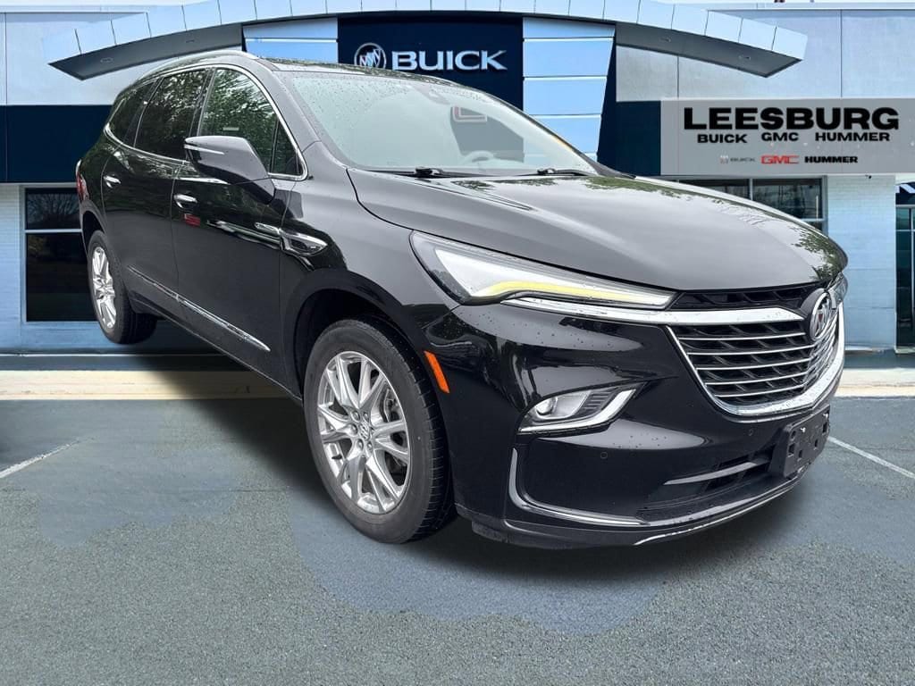 2023 Buick Enclave Essence AWD's photo