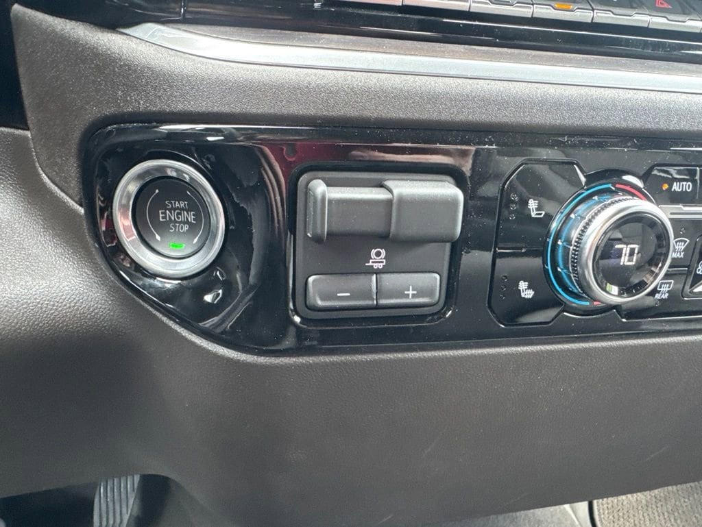 2026 GMC Sierra 1500 SLT - Photo 30
