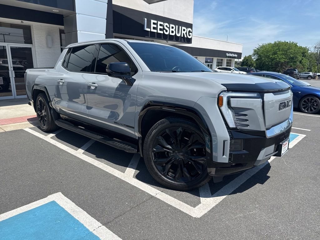 2025 GMC Sierra Denali Max Range Crew Cab e4WD's photo