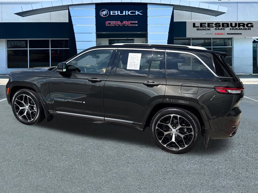 2023 Jeep Cherokee Summit Reserve 4xe photo 3