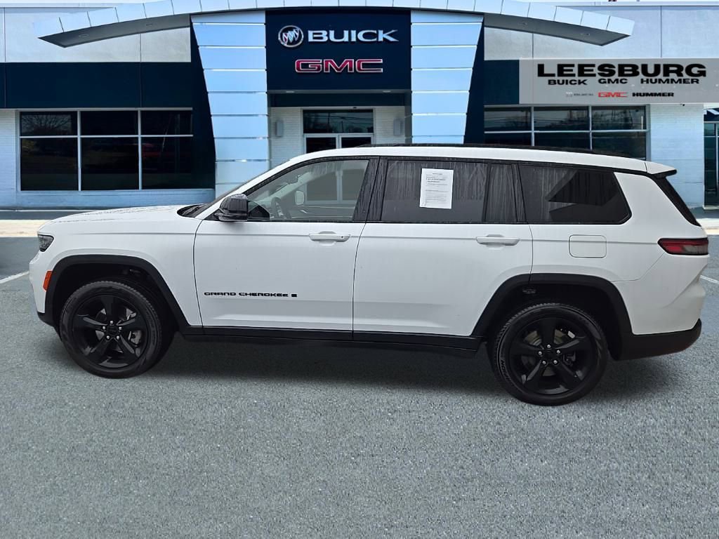 2023 Jeep Grand Cherokee Limited photo 2