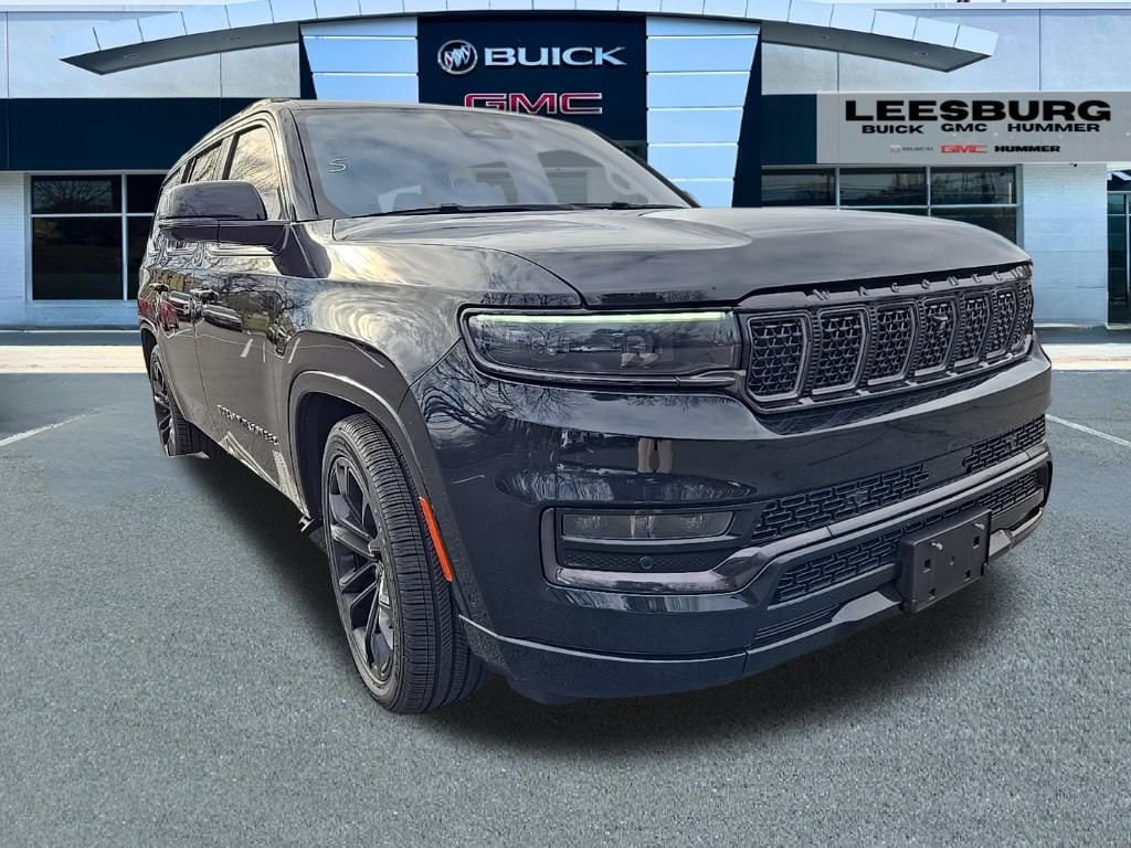 2022 Jeep Grand Wagoneer Obsidian's photo