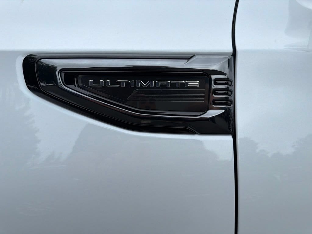 2026 GMC Yukon XL Denali Ultimate - Photo 11