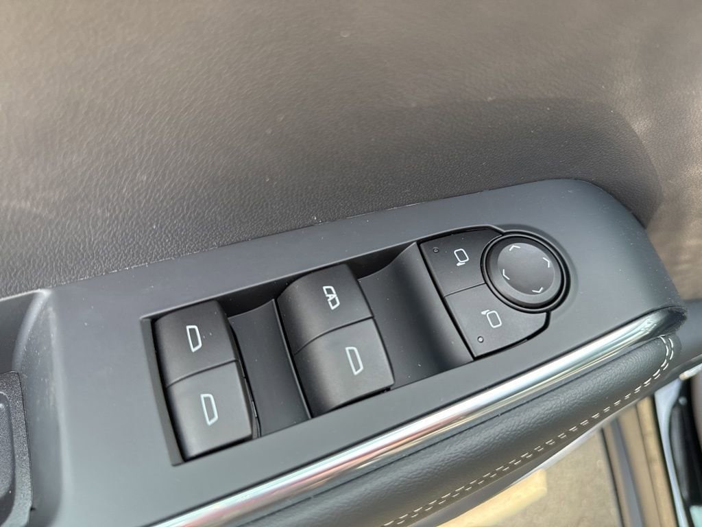 2025 GMC Acadia Elevation - Photo 22