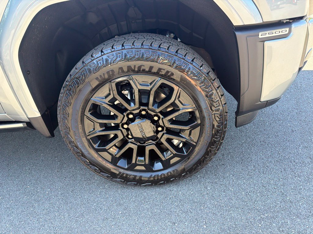2026 GMC Sierra 2500HD Denali Ultimate - Photo 10