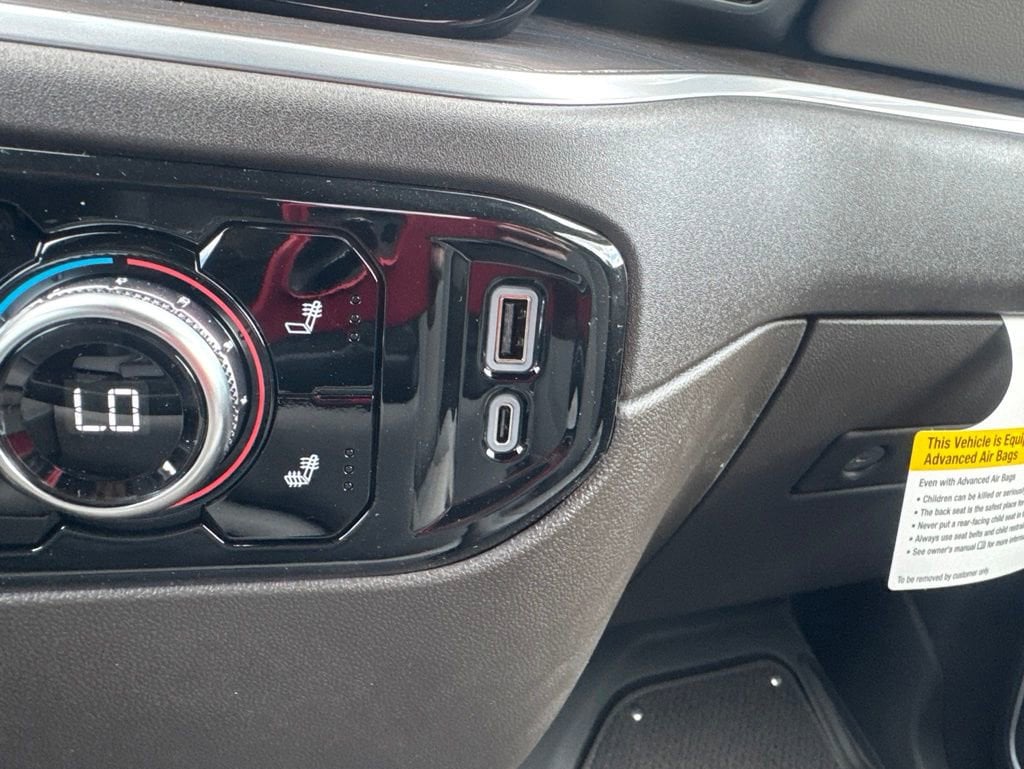2026 GMC Sierra 1500 SLT - Photo 31