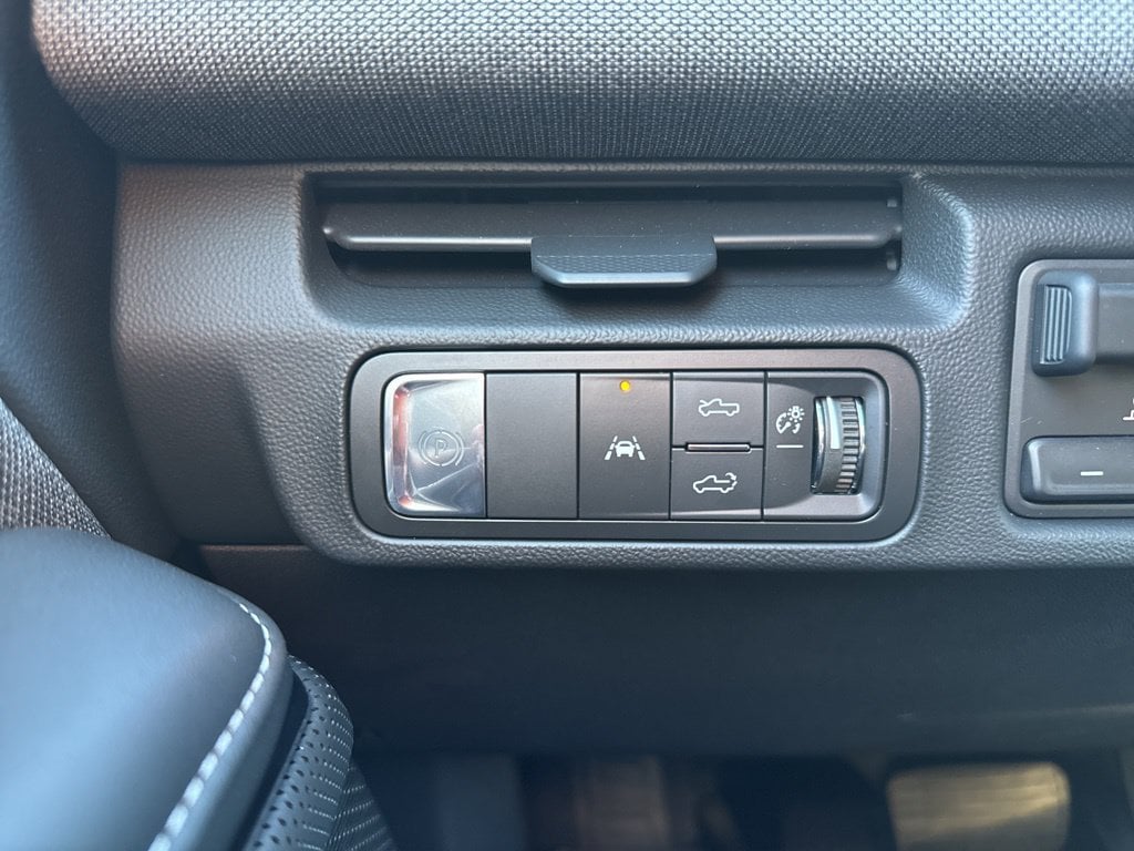 2026 GMC Sierra EV Elevation - Photo 27