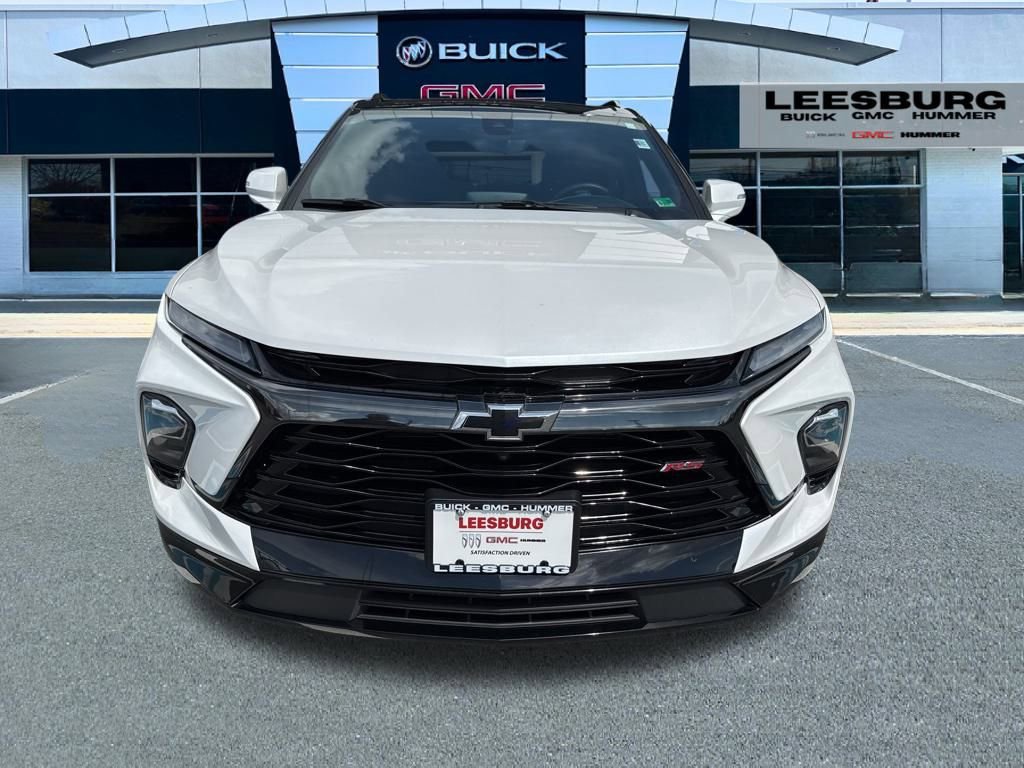 2023 Chevrolet Blazer RS photo 2