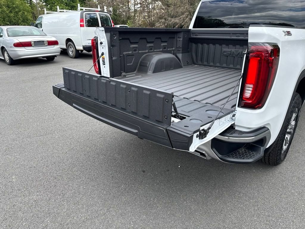 2026 GMC Sierra 1500 SLT - Photo 49