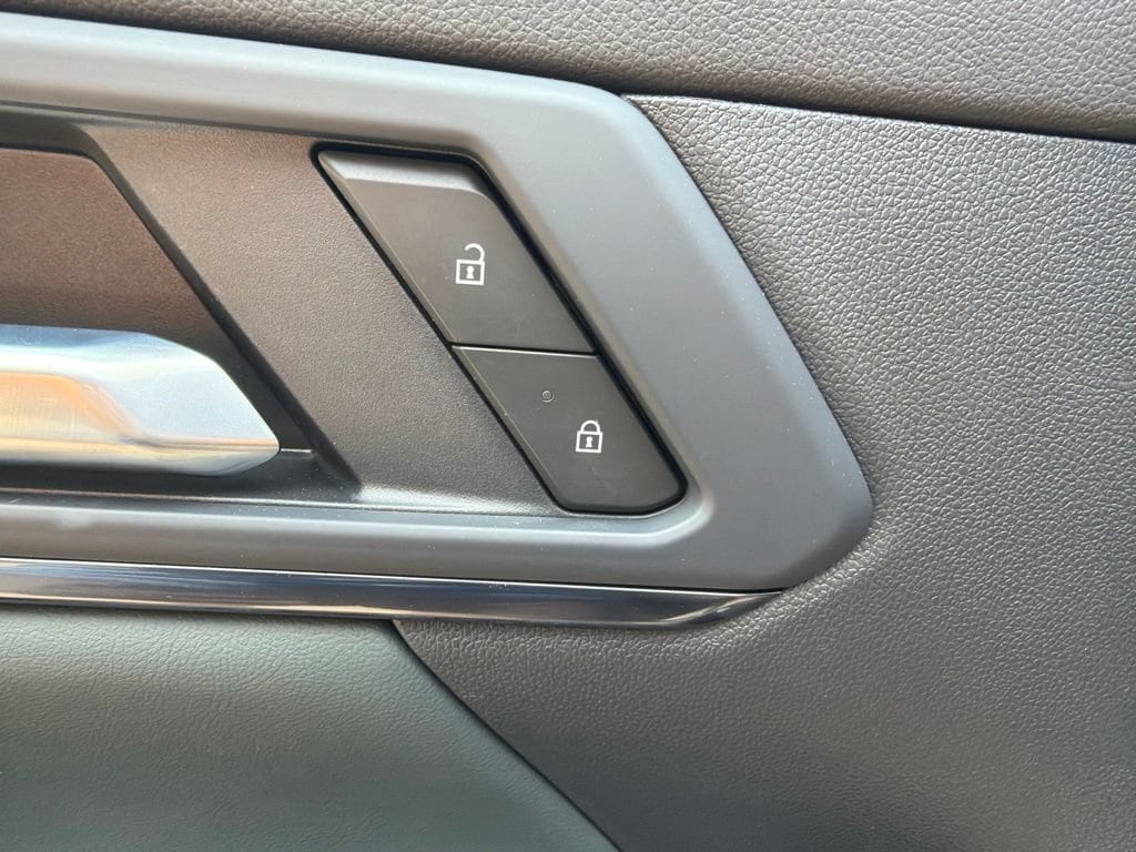 2026 GMC Terrain AT4 - Photo 13