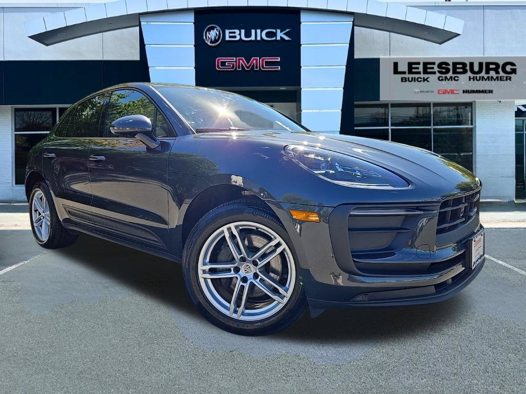 2023 Porsche Macan Base