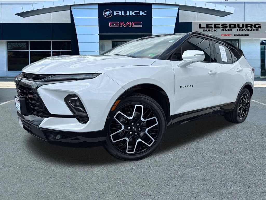 2023 Chevrolet Blazer RS photo 3