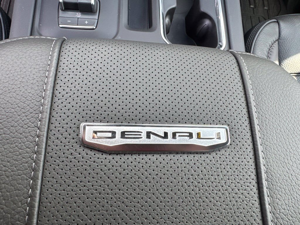 2026 GMC Sierra 2500HD Denali - Photo 75
