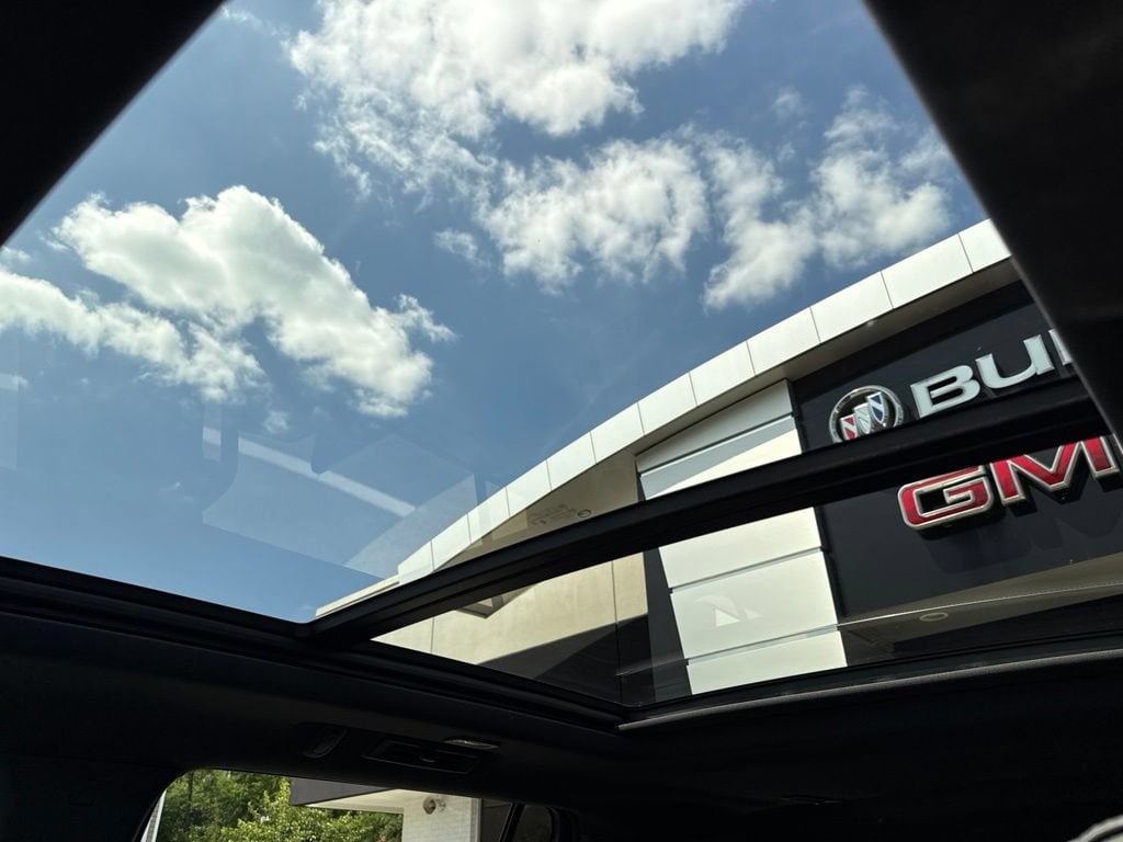 2026 GMC Yukon XL Denali - Photo 46