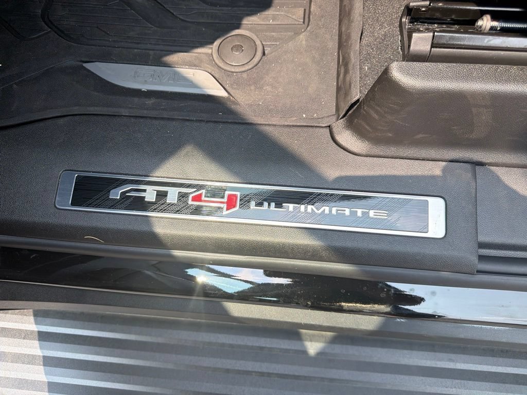 2026 GMC Yukon XL AT4 Ultimate - Photo 11