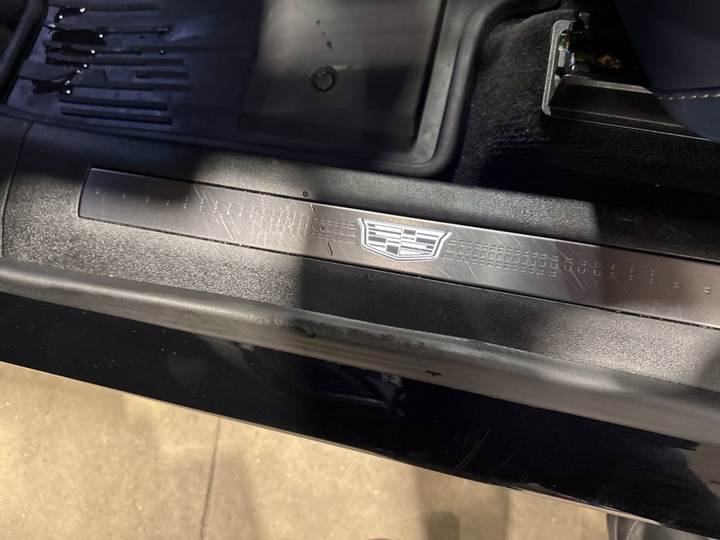 Used 2025 Cadillac OPTIQ Sport 2 with VIN 3GYK3GMR0SS171287 for sale in Leesburg, VA