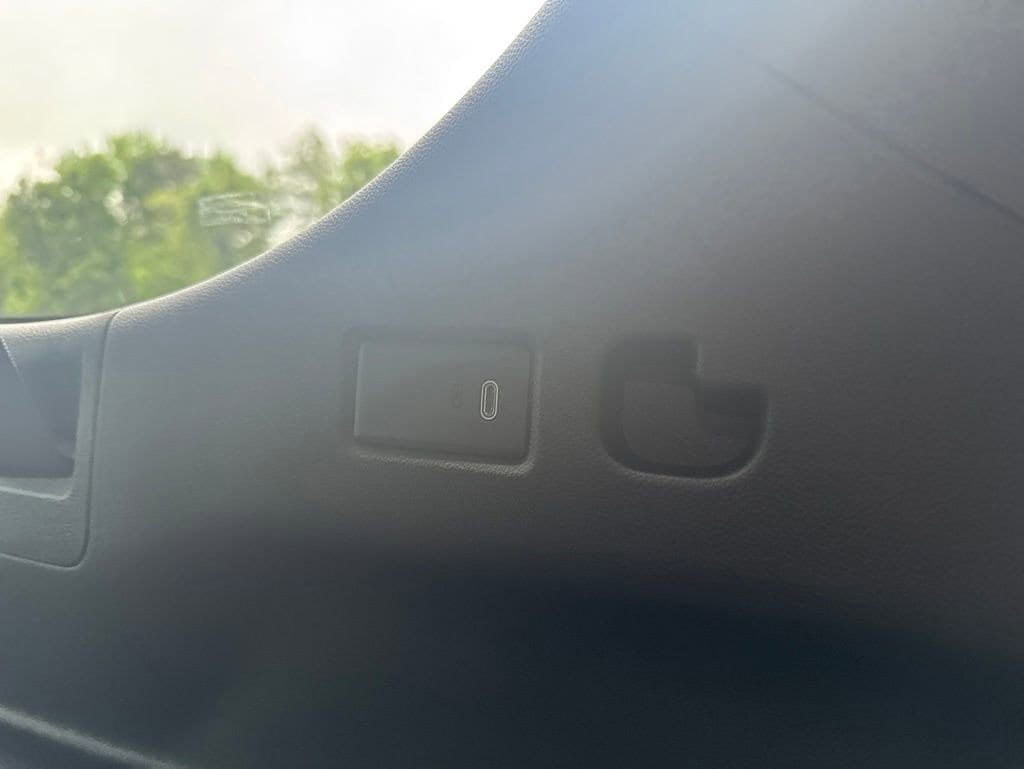 2026 GMC Yukon XL Denali - Photo 63