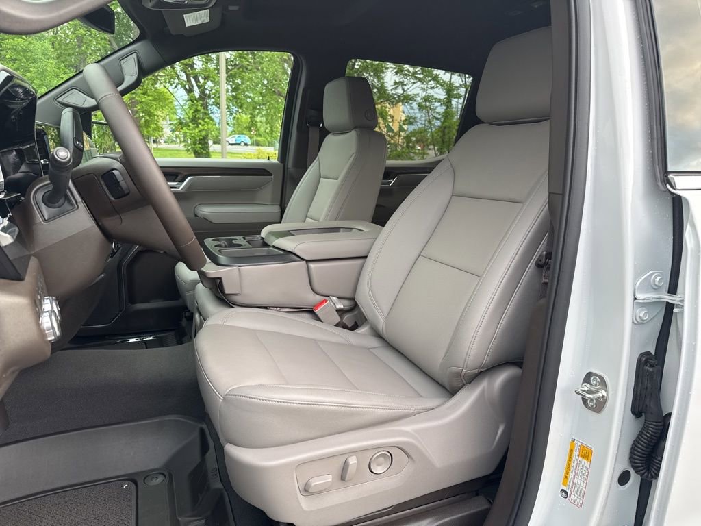 2026 GMC Sierra 1500 SLT - Photo 10