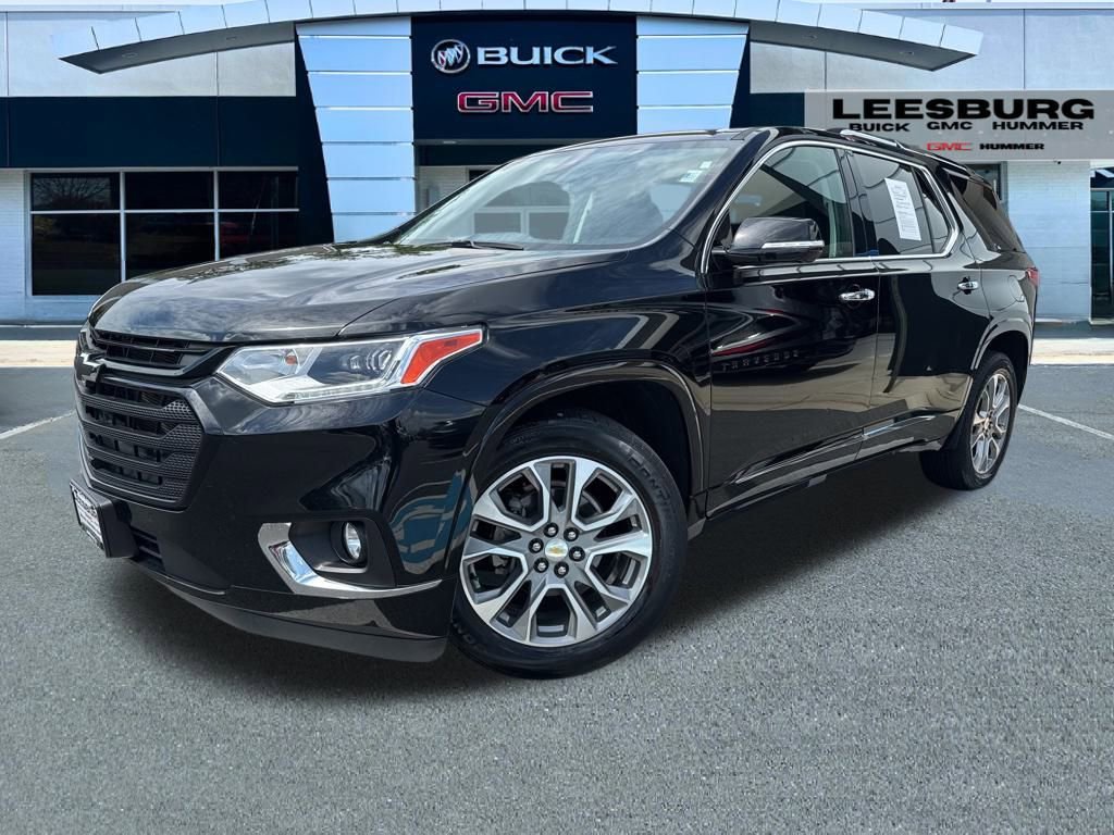 2020 Chevrolet Traverse Premier photo 2