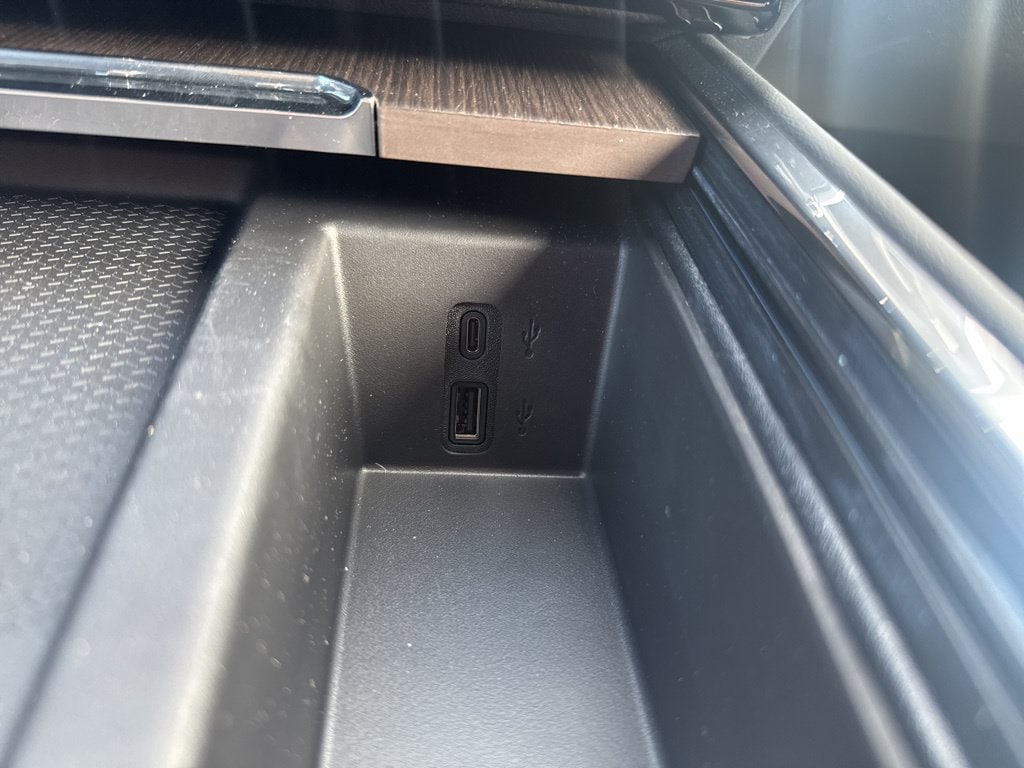 2026 GMC Acadia Denali - Photo 41
