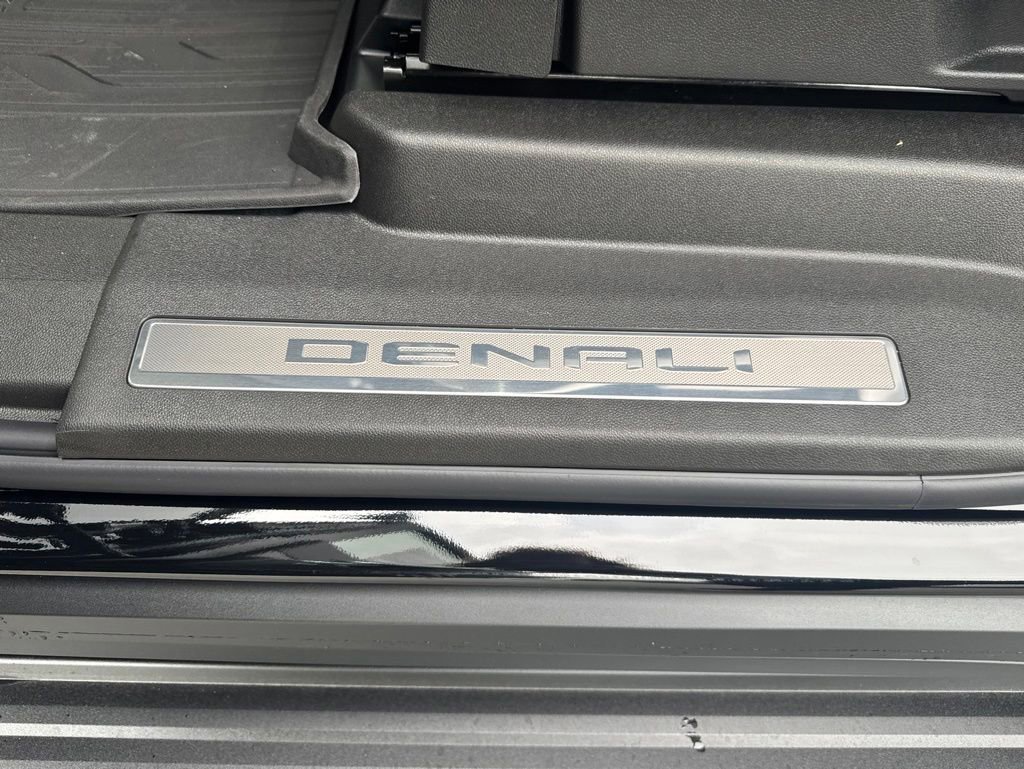 2026 GMC Yukon XL Denali - Photo 77