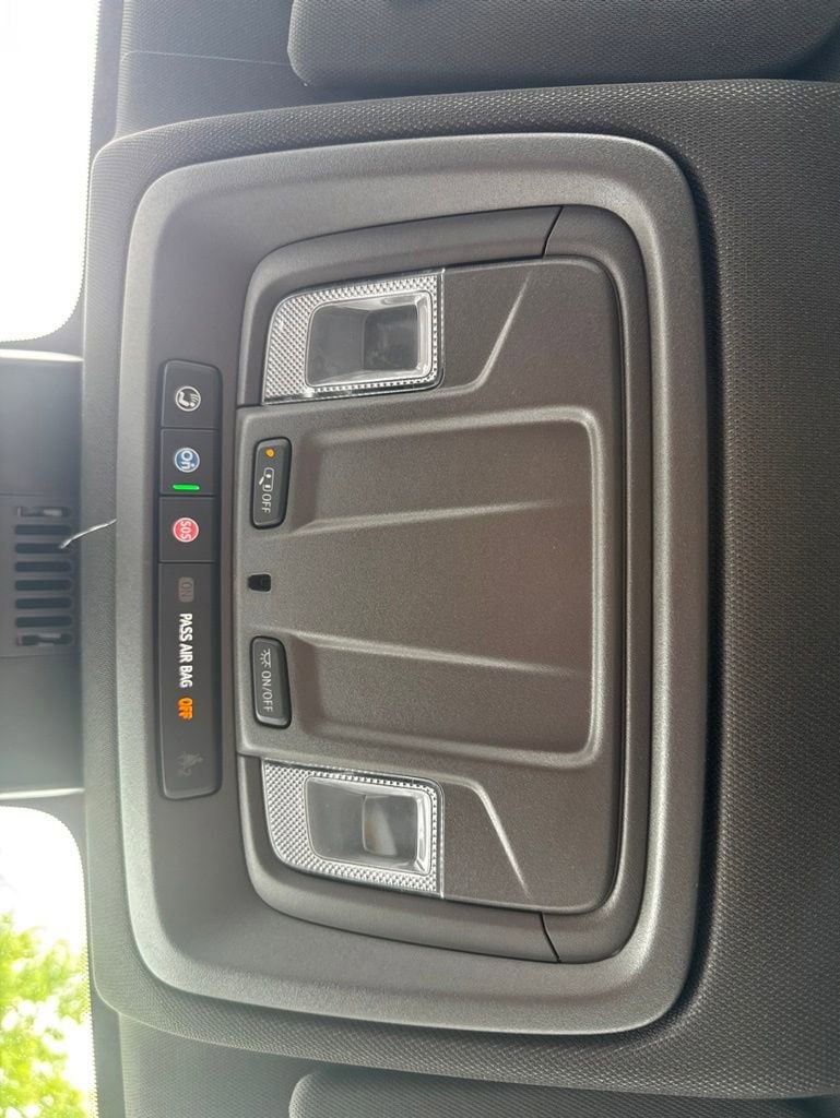 2026 GMC Sierra 1500 SLT - Photo 38